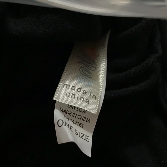 LULAROE LEGGINGS - Picture 2 of 3